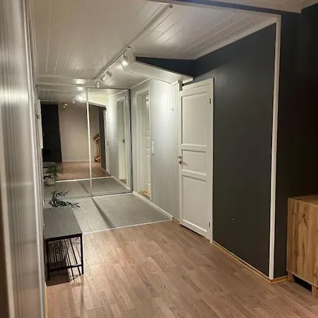 Stort Hus I Nordlysbyen Holiday home