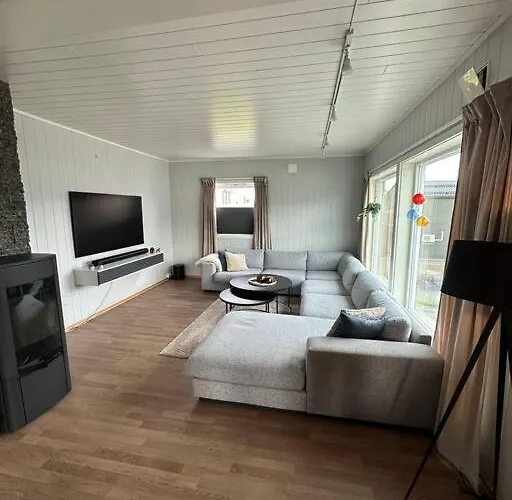 Casa de Férias Stort Hus I Nordlysbyen *